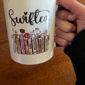 Taylor Swiftea Mug
